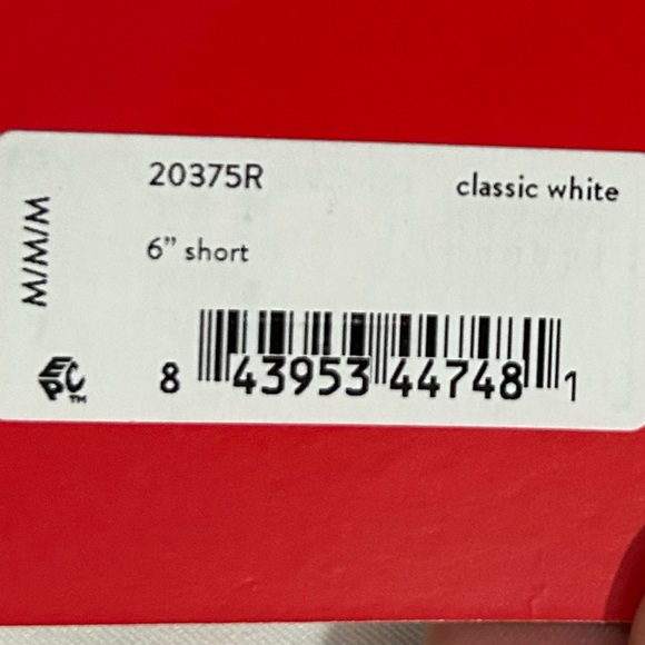 Spanx On the Go 6" White Shorts Silver Lining Technology size M - Picture 5 of 5